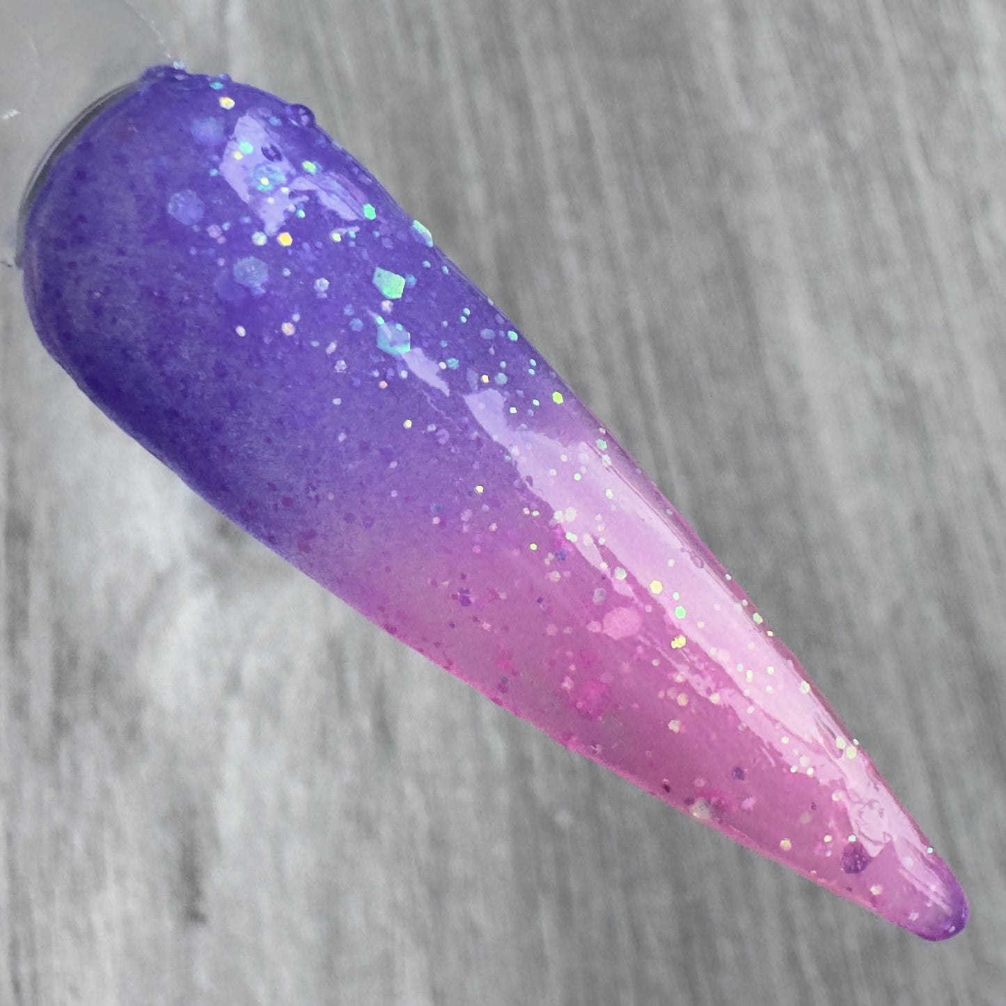 Kiss of Magic - Purple Thermal Dip Powder