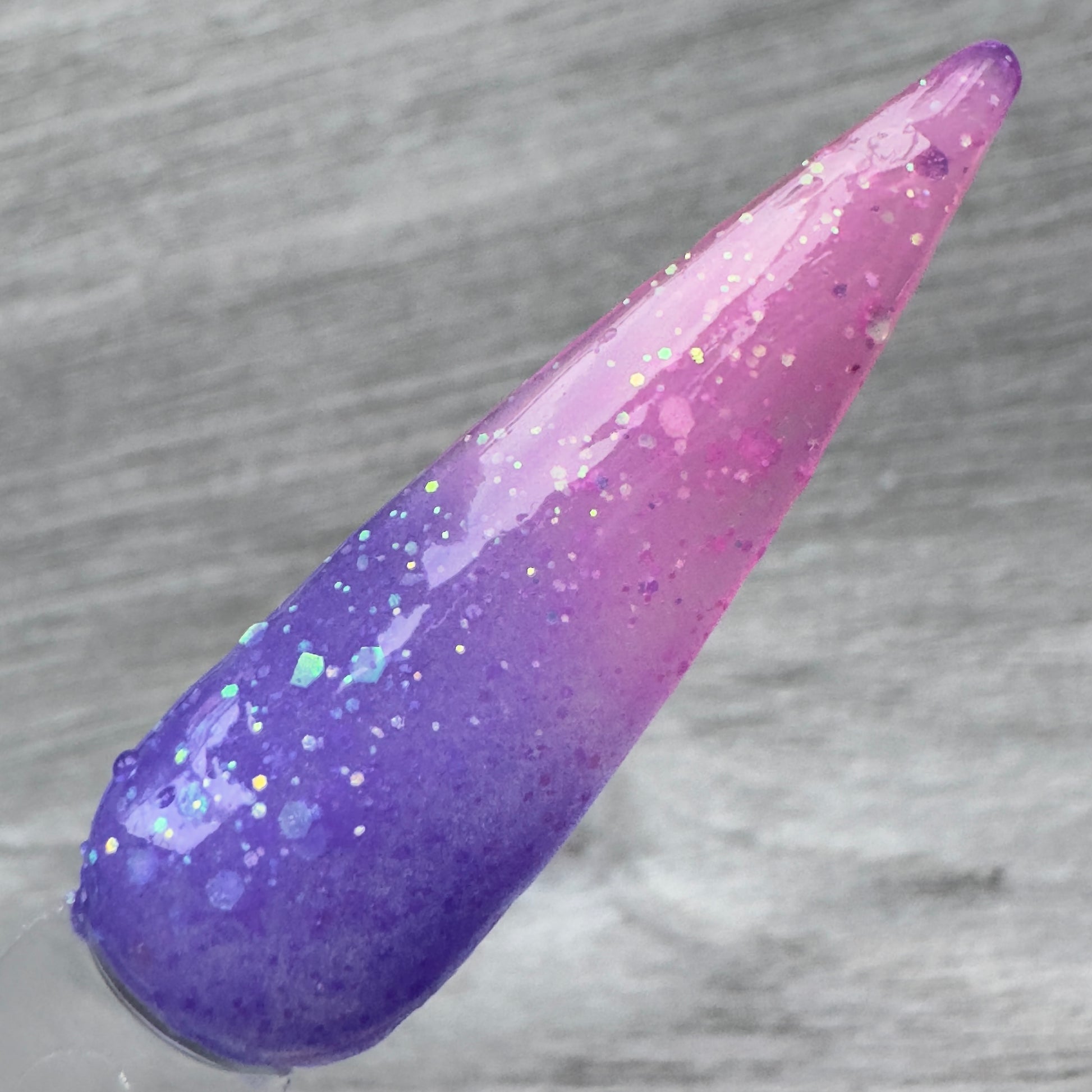 Kiss of Magic - Purple Thermal Dip Powder