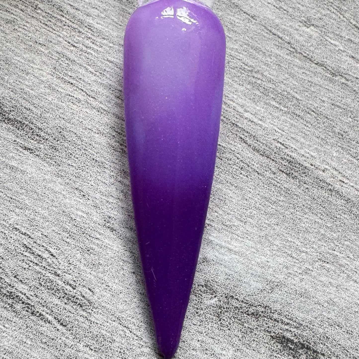 Purple to White Thermal Dip
