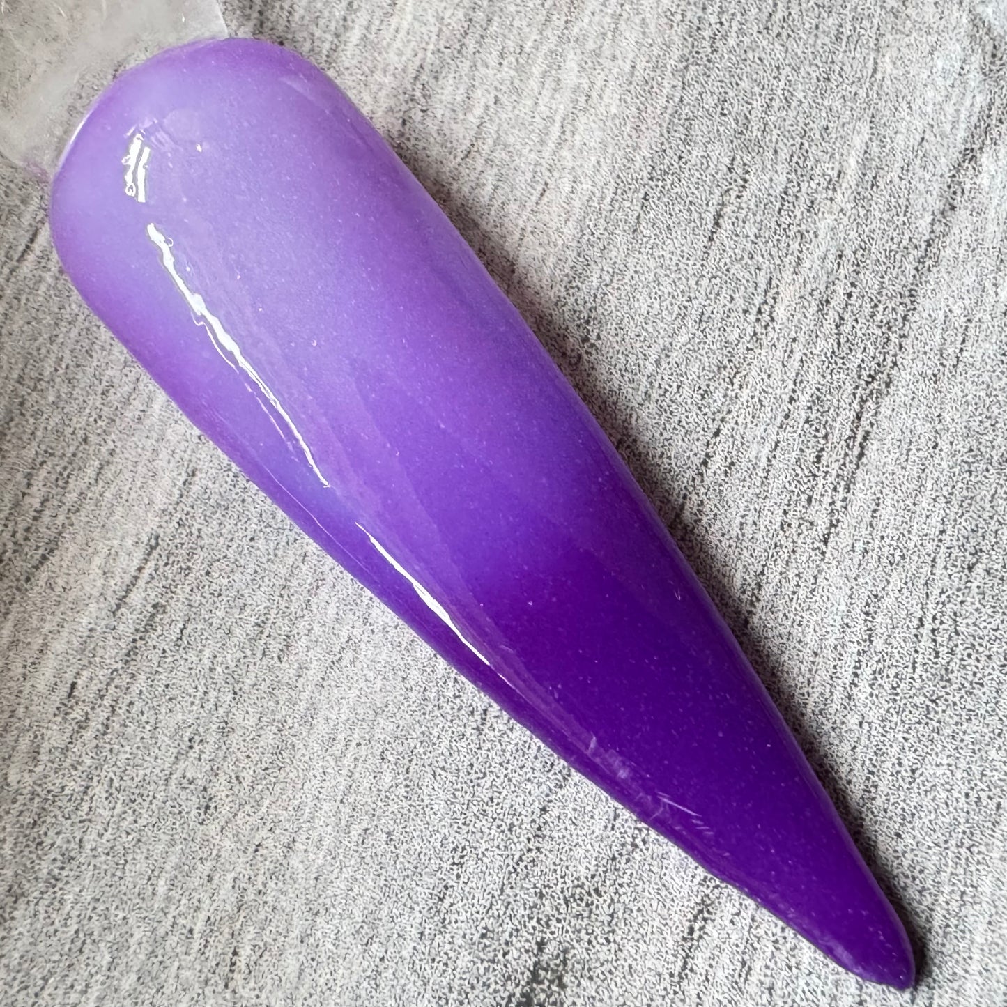 Purple to White Thermal Dip