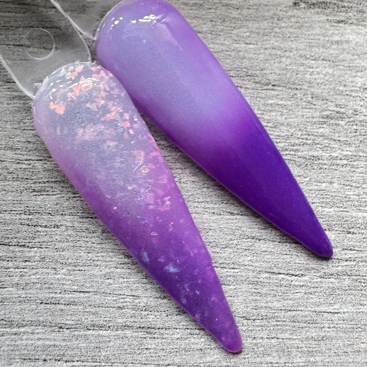 Purple to White Thermal Dip