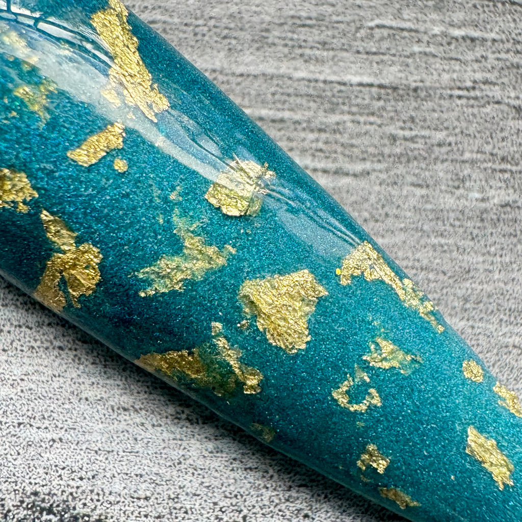 Frozen Skies Icy Blue Gold Flakes Dip Powder