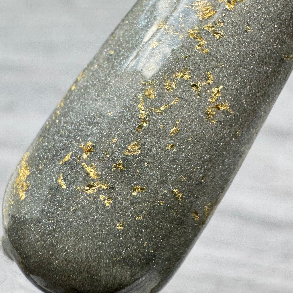 Autumn Twilight Grey Gold Flakes Dip Powder
