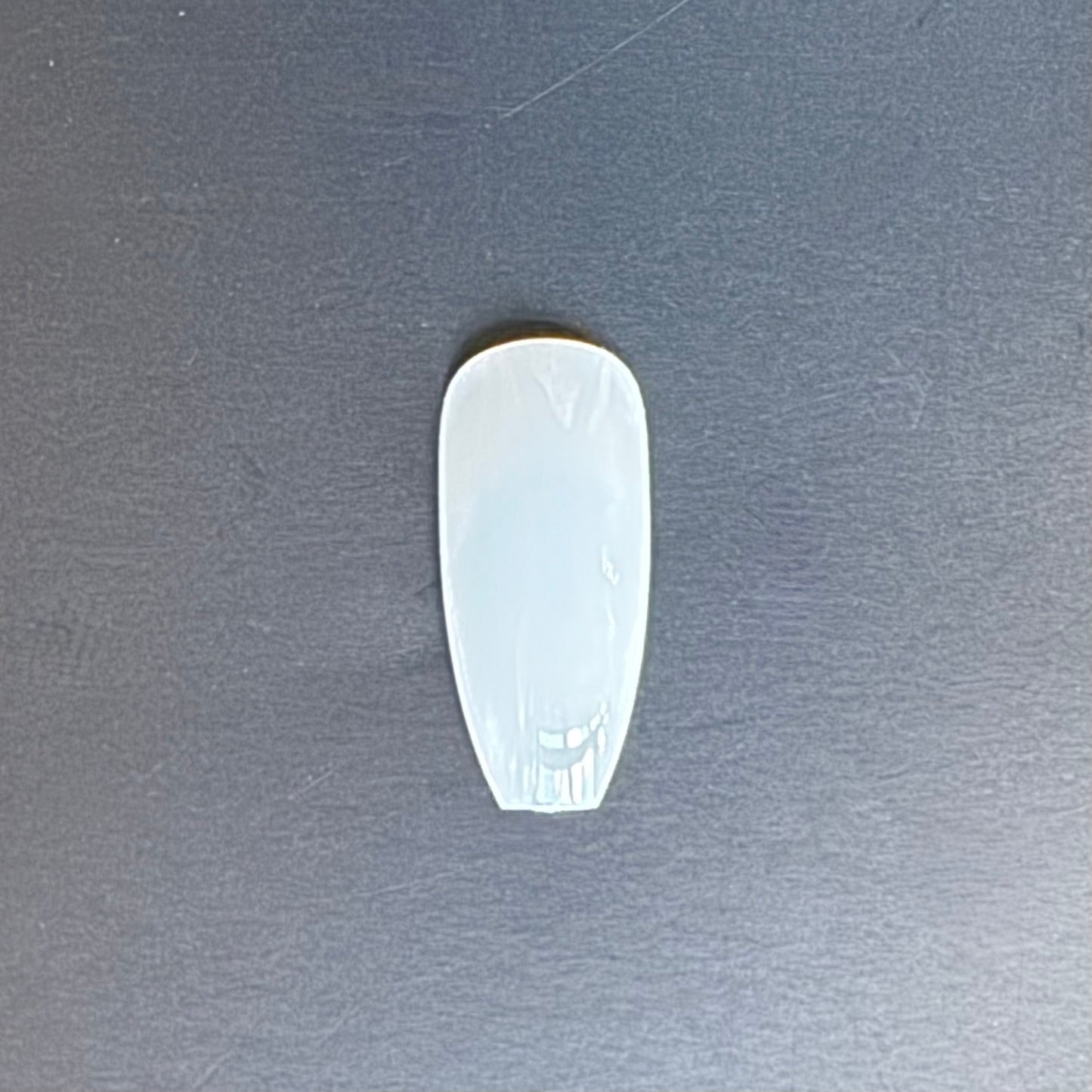 Diplay of Ballerina pre shaped nail tip in natural colour for nail extension