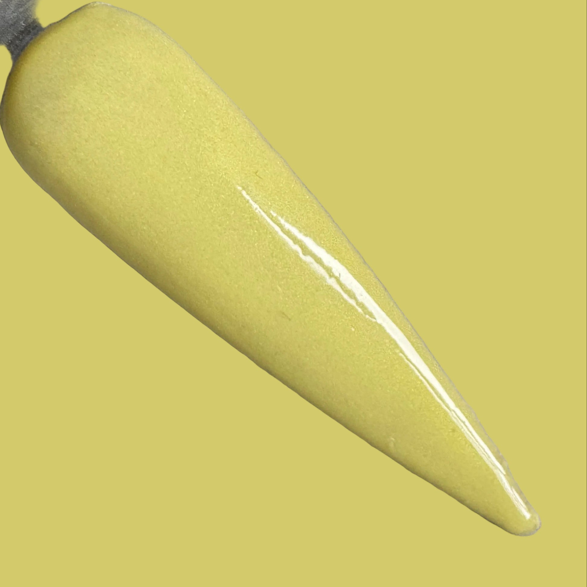 Butter yellow pastel dip powder nails