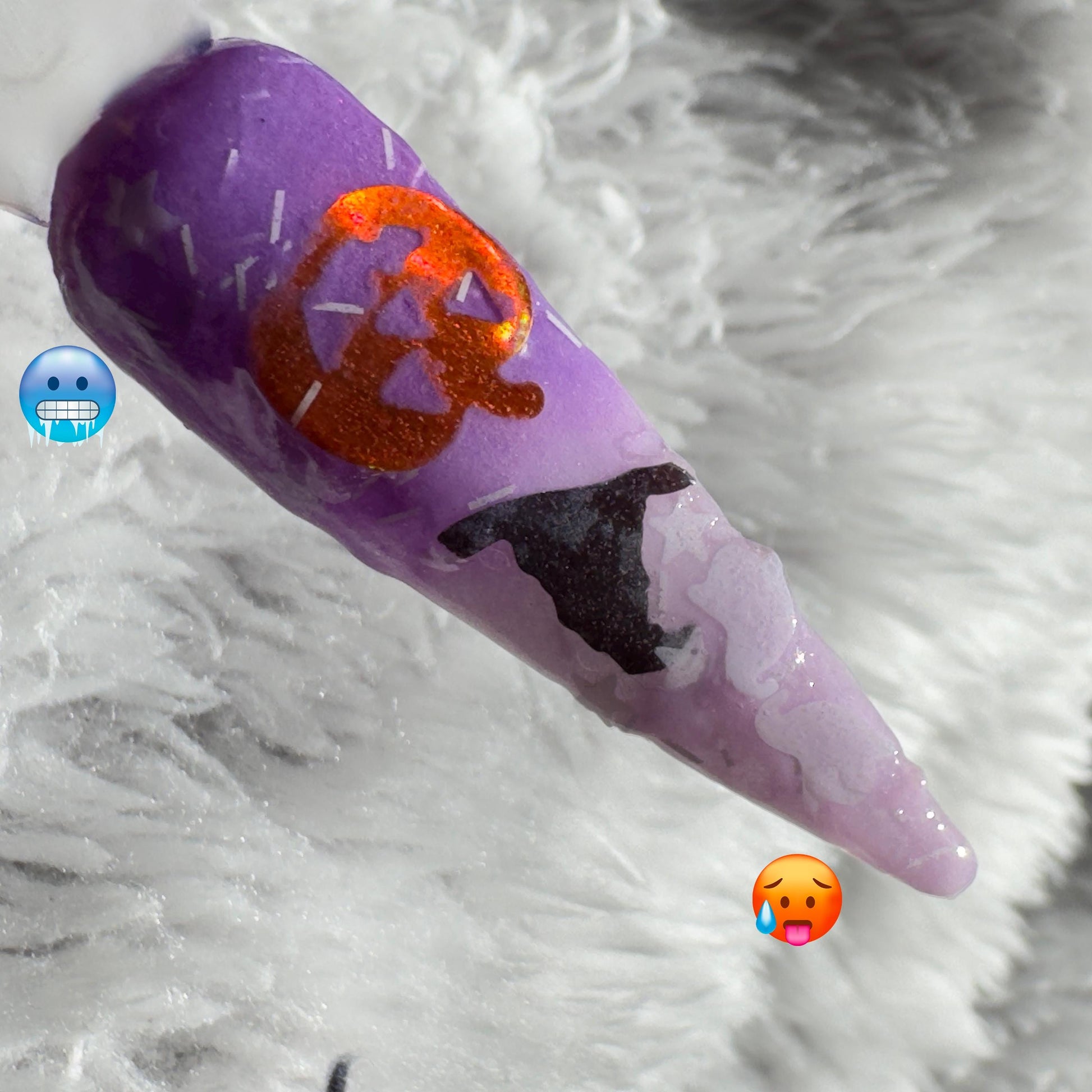 Haunted Night Thermal Dip Powder: Color Changing Purple to White, Glow in the Dark