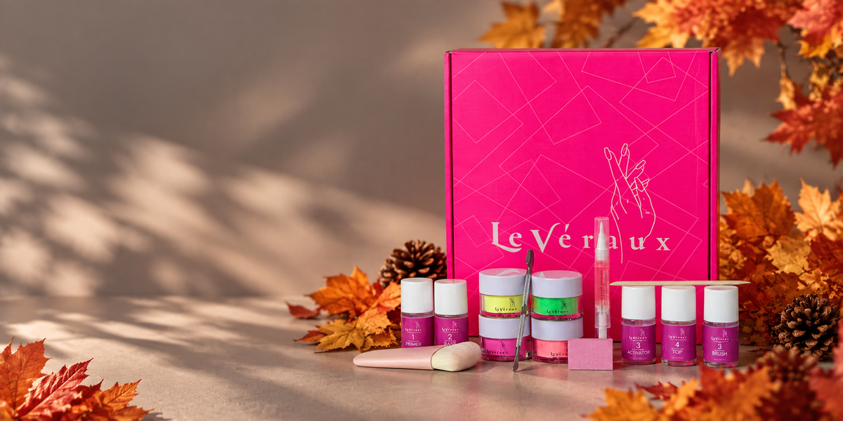 LeVeraux complete dip powder nail kit with nail dipping powders, liquids and manicure tools